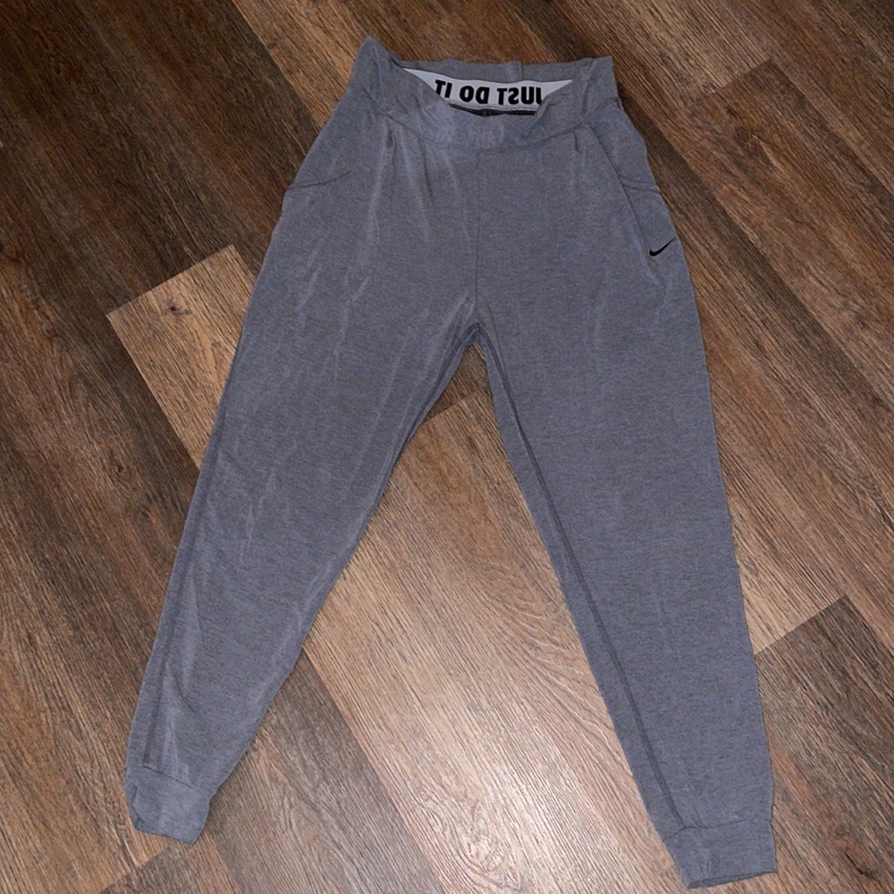 Nike Just Do It Dri-Fit Joggers
